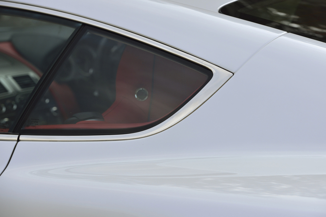 Aston Martin DB9 Morning Frost Aston Martin DB9 Morning Frost
