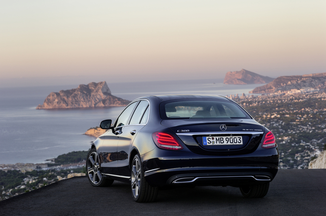 Mercedes-Benz C-Class 5 Mercedes-Benz C-Class 5