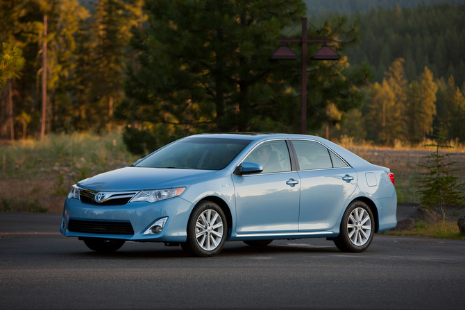 Toyota Camry Hybrid LE Toyota Camry Hybrid LE