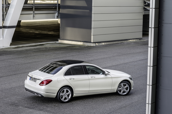 Mercedes-Benz C-Class 5 Mercedes-Benz C-Class 5