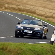Mazda MX-5 Coupé Cabriolet 2.0i Kendo Mazda MX-5 Coupé Cabriolet 2.0i Kendo