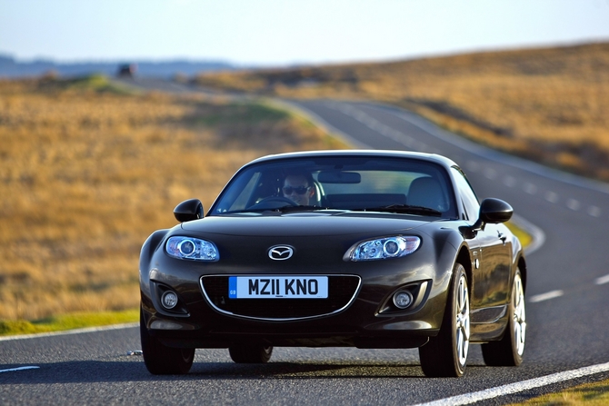 Mazda MX-5 Coupé Cabriolet 2.0i Kendo Mazda MX-5 Coupé Cabriolet 2.0i Kendo