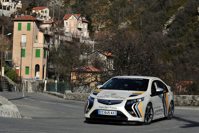 Opel Ampera ganha Rally de Monte Carlo de energia alternativa Opel Ampera ganha Rally de Monte Carlo de energia alternativa