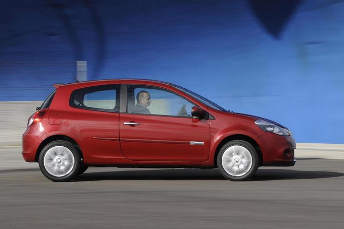 Renault Clio SE Storia 1.2 16v 75cv Dynamique (09) Renault Clio SE Storia 1.2 16v 75cv Dynamique (09)