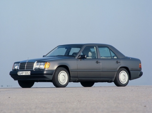 Mercedes-Benz 300 E Mercedes-Benz 300 E