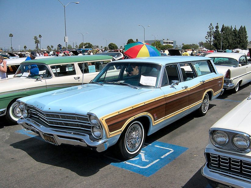 Ford Country Squire Station Wagon basic info spec rating