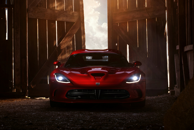 2013 Dodge Viper Rolls Out with Help from Ferrari on Interior 2013 Dodge Viper Rolls Out with Help from Ferrari on Interior