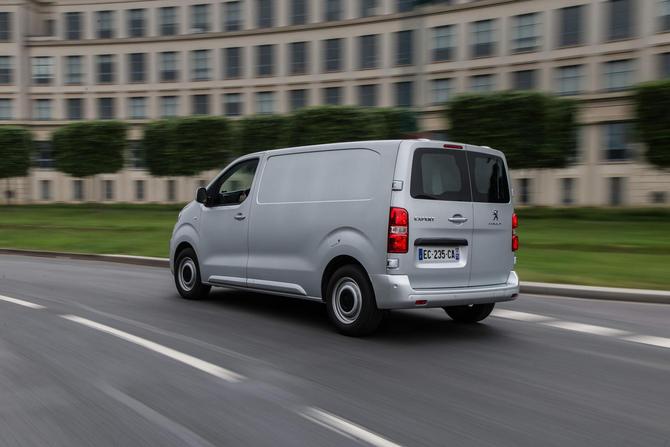 Peugeot Expert Pro Standard L2H1 1.6 BlueHDi Peugeot Expert Pro Standard L2H1 1.6 BlueHDi
