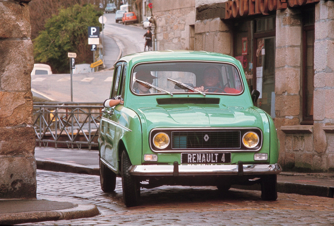 O Renault 4 é o carro francês mais vendido de sempre com 8 milhões de unidades vendidas em mais de 100 países O Renault 4 é o carro francês mais vendido de sempre com 8 milhões de unidades vendidas em mais de 100 países