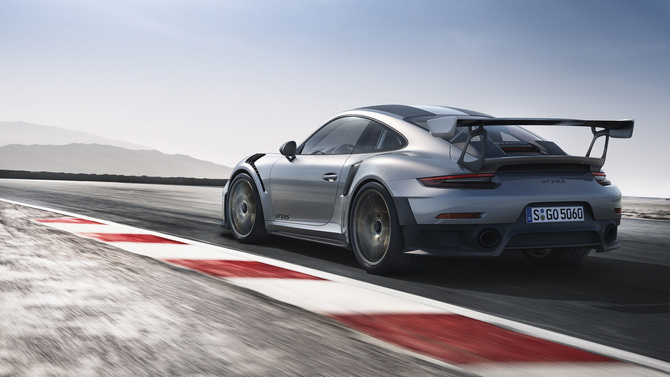 Porsche 911 GT2 RS Porsche 911 GT2 RS