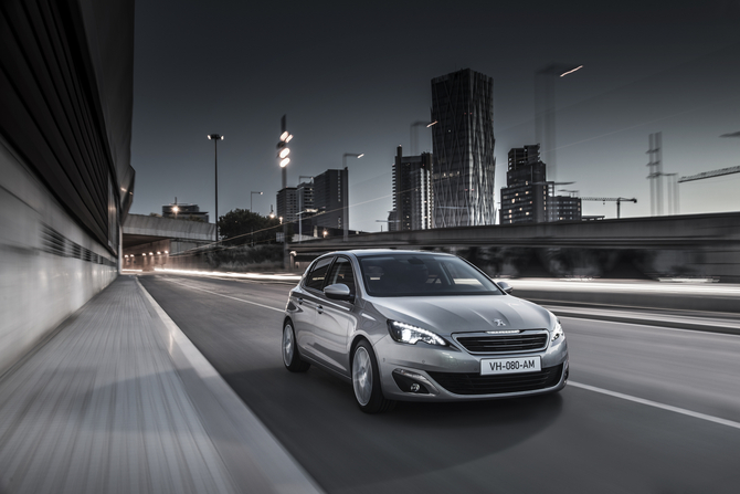 Peugeot 308 Allure 1.6 BlueHDi Peugeot 308 Allure 1.6 BlueHDi