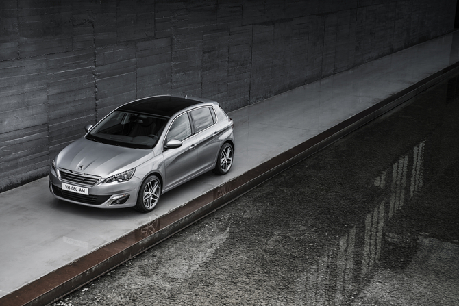 Peugeot 308 Allure 2.0 BlueHDi Peugeot 308 Allure 2.0 BlueHDi