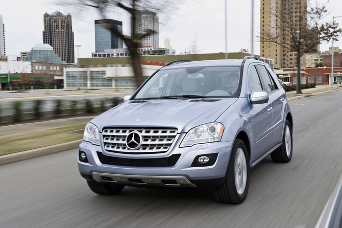 Mercedes-Benz ML 300 CDI Auto. Mercedes-Benz ML 300 CDI Auto.