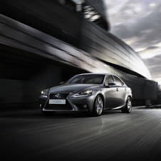 The IS300h produces 223hp and emits just 99g/km of CO2