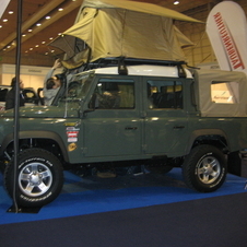 Land Rover Defender Soft Top 90 Td4 E Land Rover Defender Soft Top 90 Td4 E