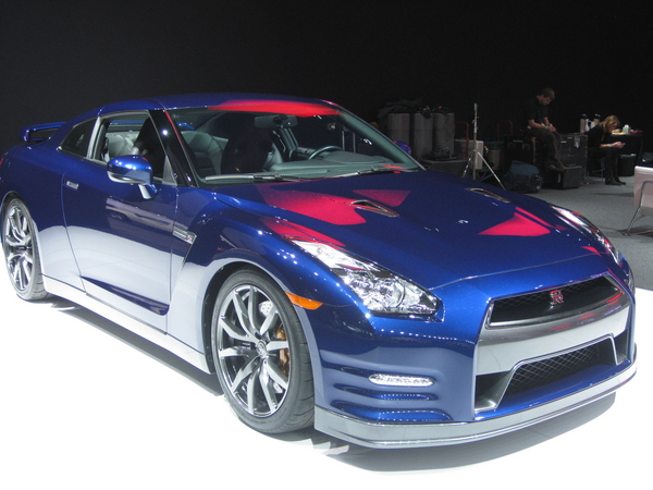 Nissan GT-R Coupe 3.8 V6 Nissan GT-R Coupe 3.8 V6