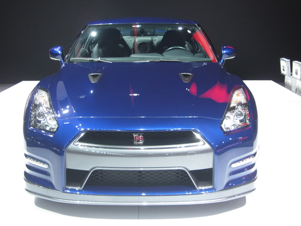 Nissan GT-R Coupe 3.8 V6 Nissan GT-R Coupe 3.8 V6