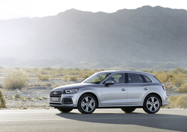 Audi Q5 3.0 TDI quattro S tronic Audi Q5 3.0 TDI quattro S tronic