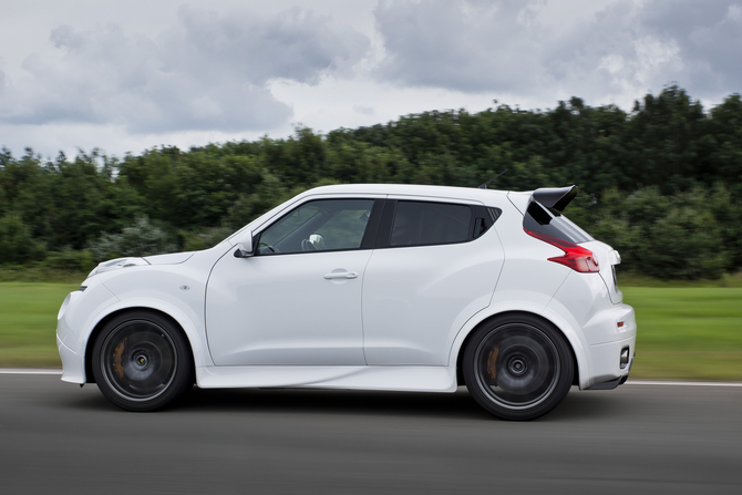 A versão Nismo foi criada para quem gostava de ter uma versão mais desportiva do Juke mas que não tem capacidade de comprar o Juke-R A versão Nismo foi criada para quem gostava de ter uma versão mais desportiva do Juke mas que não tem capacidade de comprar o Juke-R