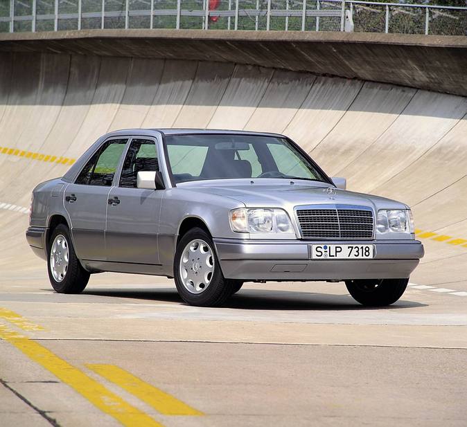 Mercedes Benz 230 E 1 Photo And 69 Specs Autoviva Com