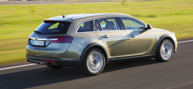 Opel Insignia Country Tourer 1.6 SIDI Turbo Opel Insignia Country Tourer 1.6 SIDI Turbo