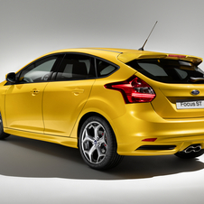 Ford Introduces New Focus ST 5-Door and ST Wagon with 247hp Ford Introduces New Focus ST 5-Door and ST Wagon with 247hp
