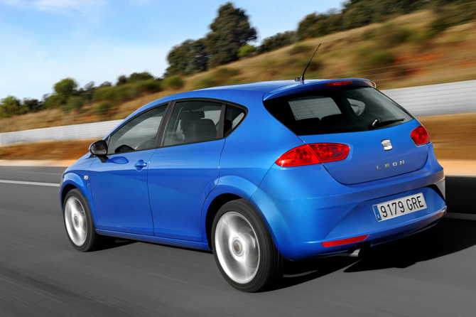 Seat Leon 1.6 TDI CR 105 hp Ecomotive Style Start/Stop Seat Leon 1.6 TDI CR 105 hp Ecomotive Style Start/Stop