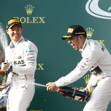 Hamilton superiorizou-se ao companheiro de equipa em Albert Park