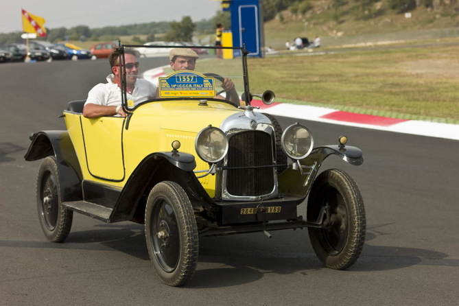 Ce sont plus de 1 800 Citroën de toutes époques qui seront rassemblées Ce sont plus de 1 800 Citroën de toutes époques qui seront rassemblées