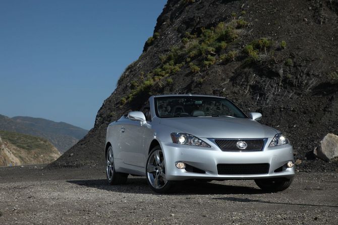 Lexus IS C 350 RWD Lexus IS C 350 RWD