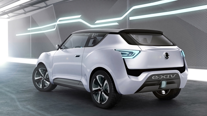 Ssangyong e-XIV Concept Is an Range Extended SUV with a Roof-Mounted Solar Panel Ssangyong e-XIV Concept Is an Range Extended SUV with a Roof-Mounted Solar Panel