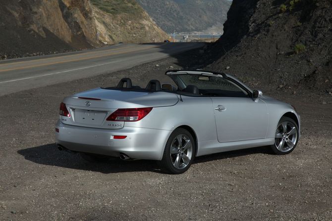 Lexus IS C 350 RWD Lexus IS C 350 RWD