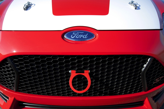 Ford Focus as race car concept at the LA Auto Show