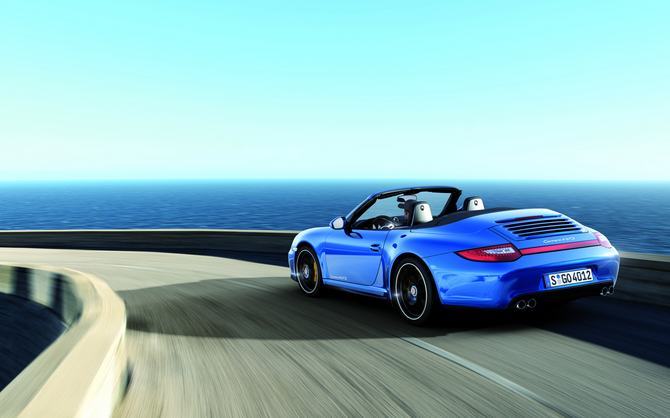 Porsche 911 Carrera 4 GTS Cabriolet PDK Porsche 911 Carrera 4 GTS Cabriolet PDK