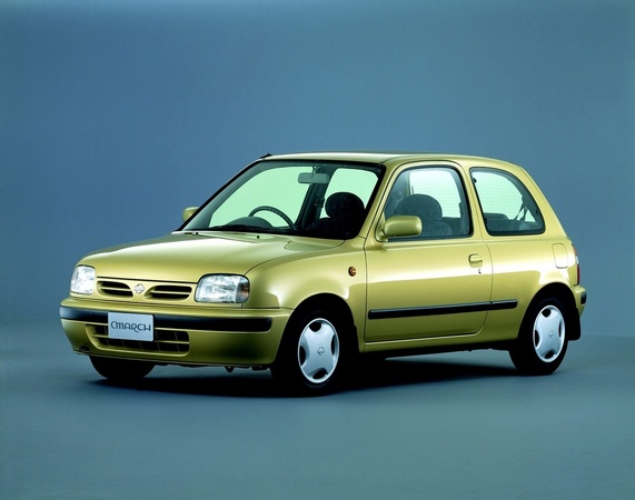 Nissan March 10b Nissan March 10b