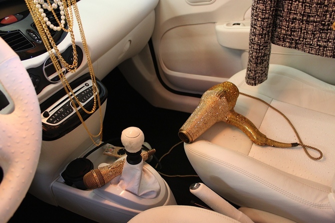 Renault Twingo Goes Pop Renault Twingo Goes Pop