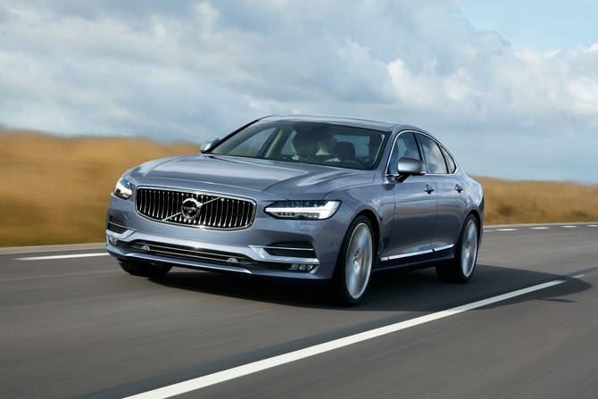 Volvo S90 D4 Momentum Geartronic Volvo S90 D4 Momentum Geartronic