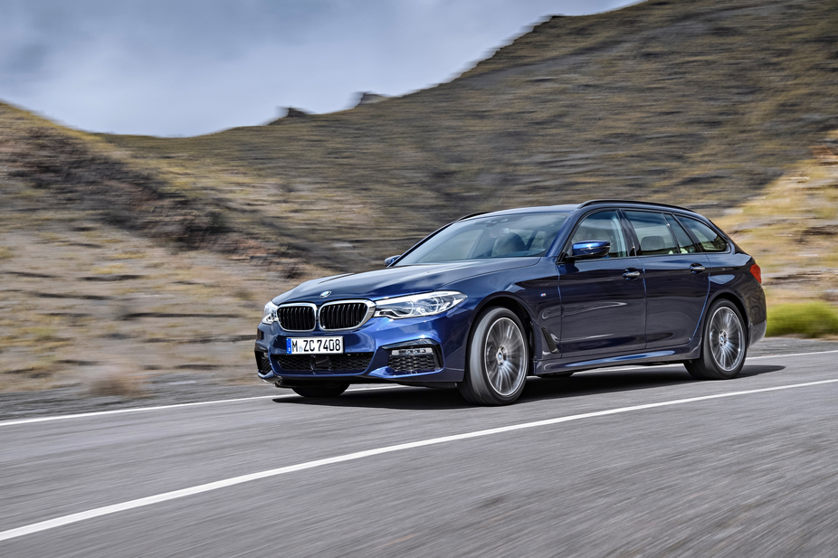Two petrol and two diesel units will compose the engine lineup of the new BMW 5 Series Touring