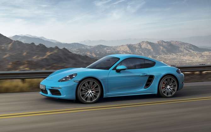 O 718 Cayman S completa o mesmo exercício em 4,2 segundos O 718 Cayman S completa o mesmo exercício em 4,2 segundos
