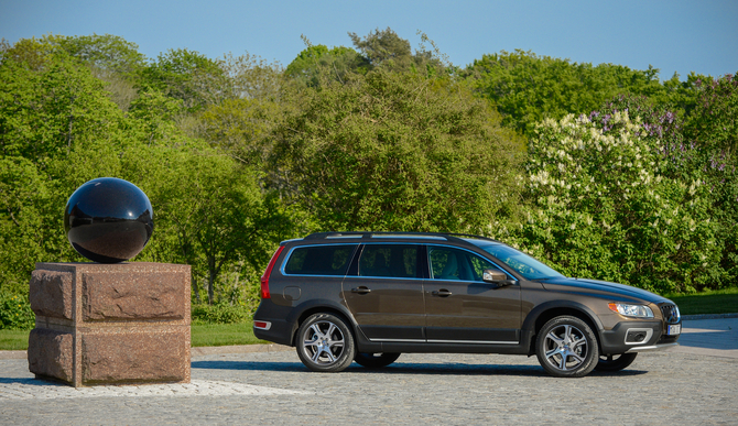 Volvo XC70 D4 Summum Geatronic Volvo XC70 D4 Summum Geatronic