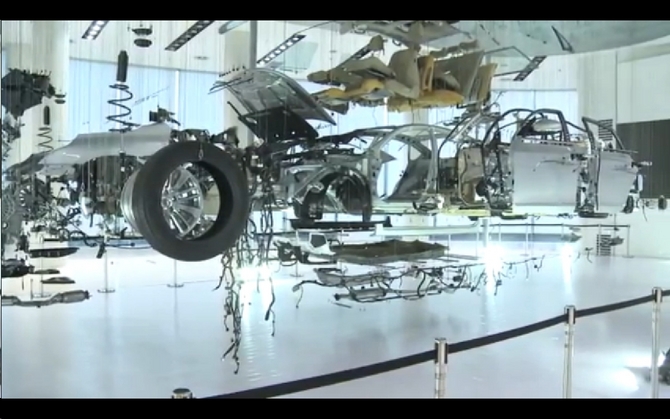 Nissan Creates Art Installation Based on Teana Nissan Creates Art Installation Based on Teana
