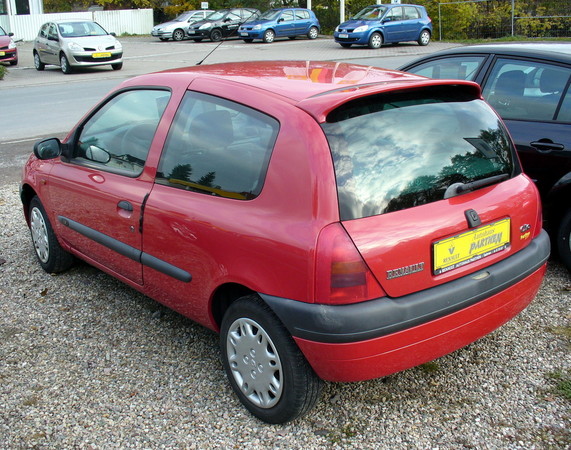 Renault Clio II 1.2 RN Renault Clio II 1.2 RN