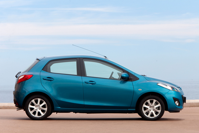 Mazda 2 MZR 1.3 Core 75 Mazda 2 MZR 1.3 Core 75
