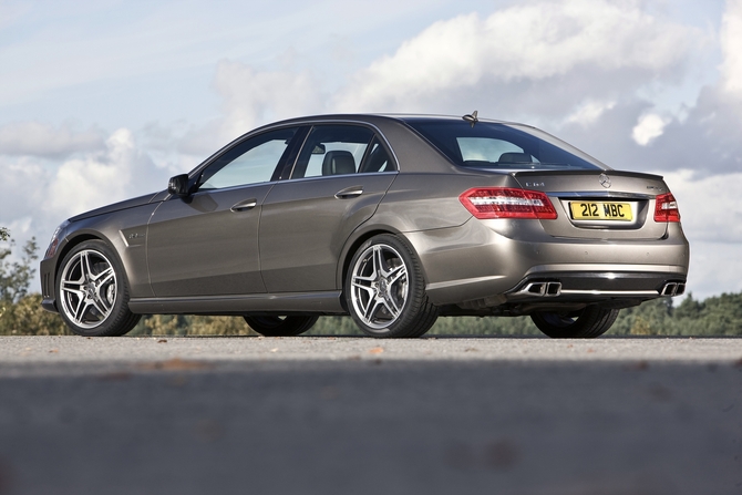 Mercedes-Benz E63 AMG 5.5 Mercedes-Benz E63 AMG 5.5