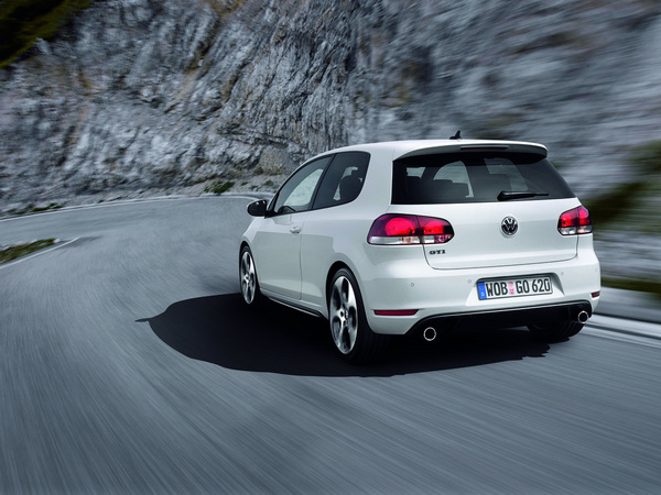 Volkswagen Golf GTI DSG Volkswagen Golf GTI DSG