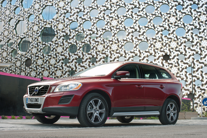 Volvo XC60 D4 AWD Kinetic Volvo XC60 D4 AWD Kinetic