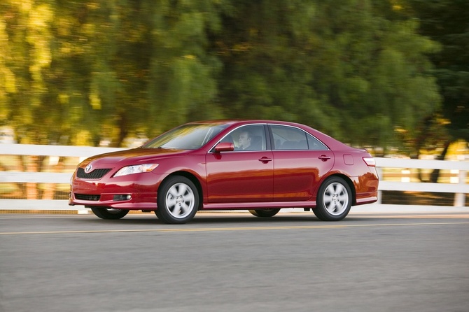 Toyota Camry SE 5-Spd AT Toyota Camry SE 5-Spd AT