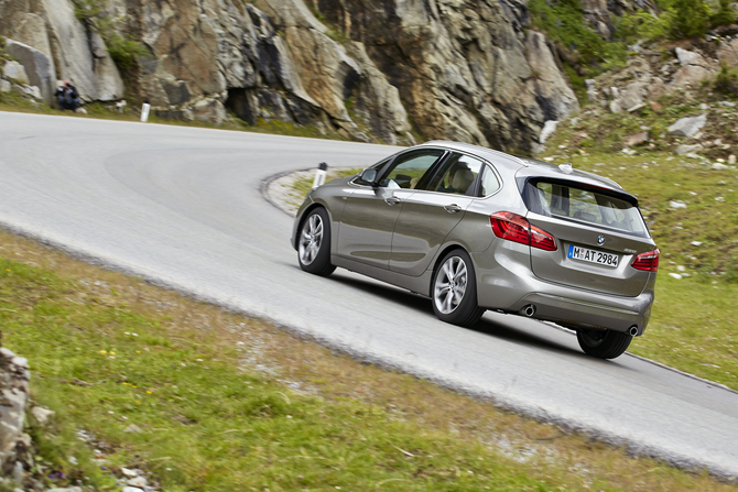 BMW 220i Active Tourer BMW 220i Active Tourer