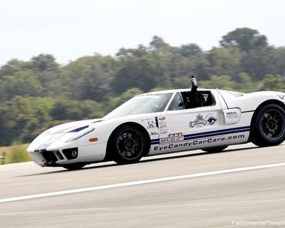 1700hp_ford_gt_sets_283_232mph_standing_mile_record_large_123462143.jpg