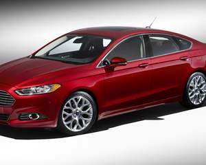 Fusion 2.5 I-4 SE